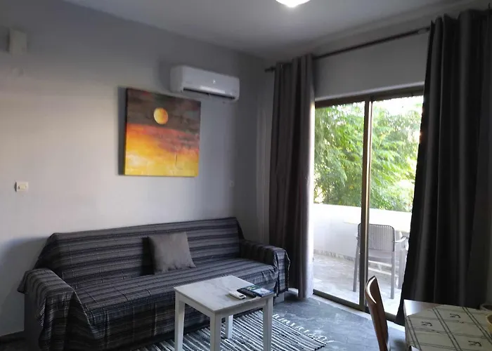 Cosy Living Apartment 2